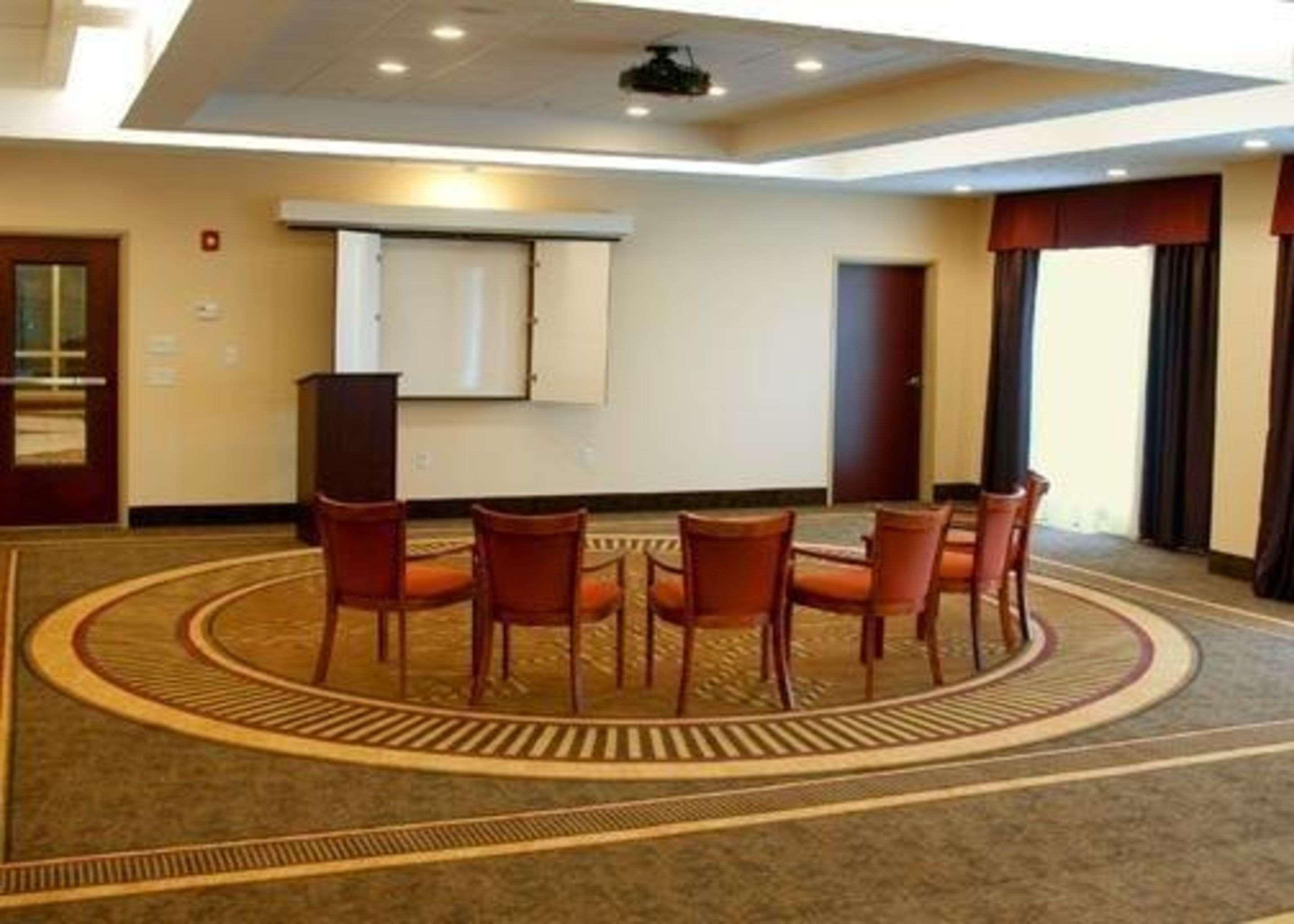 Comfort Inn & Suites Kent - University Area Luaran gambar