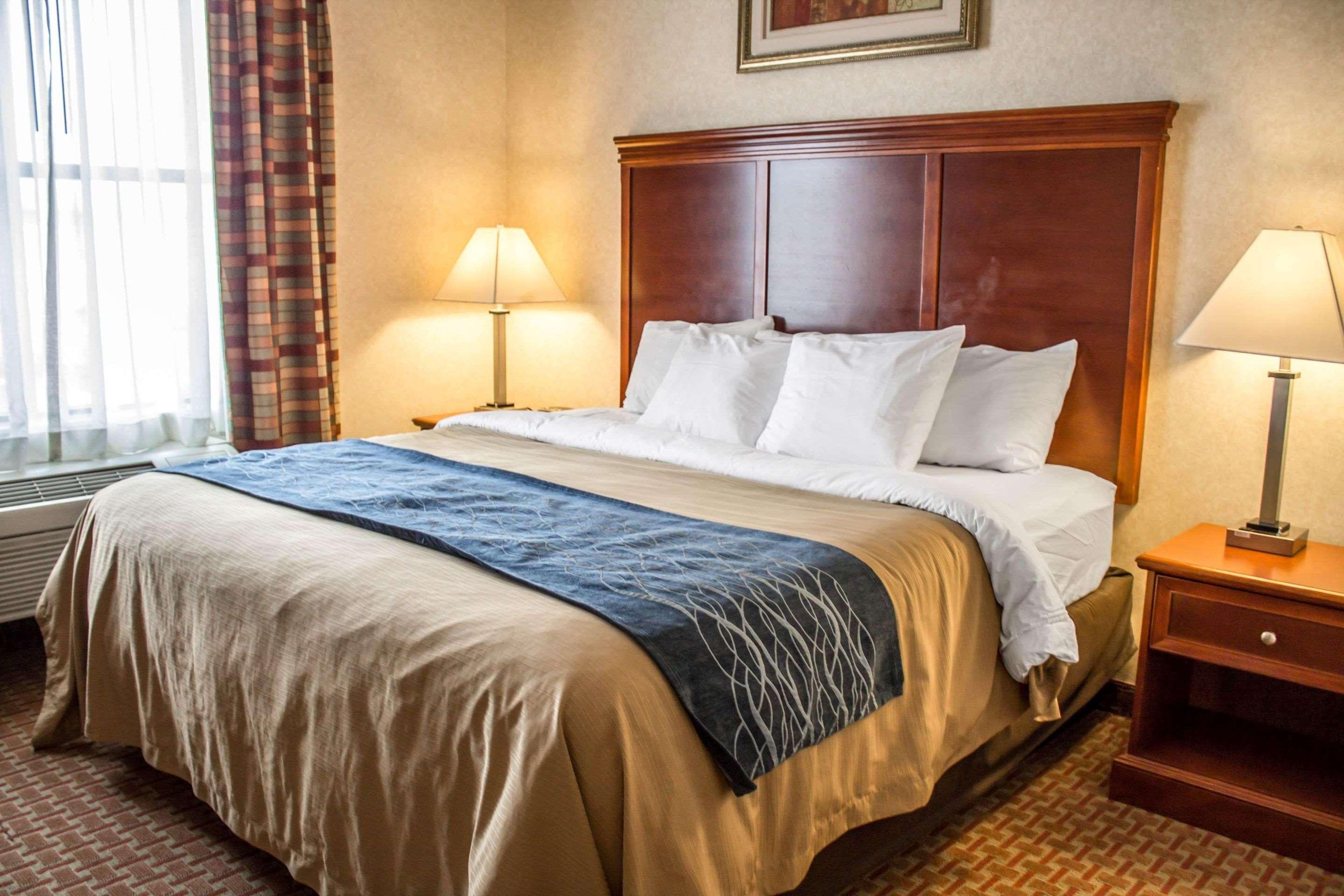 Comfort Inn & Suites Kent - University Area Luaran gambar