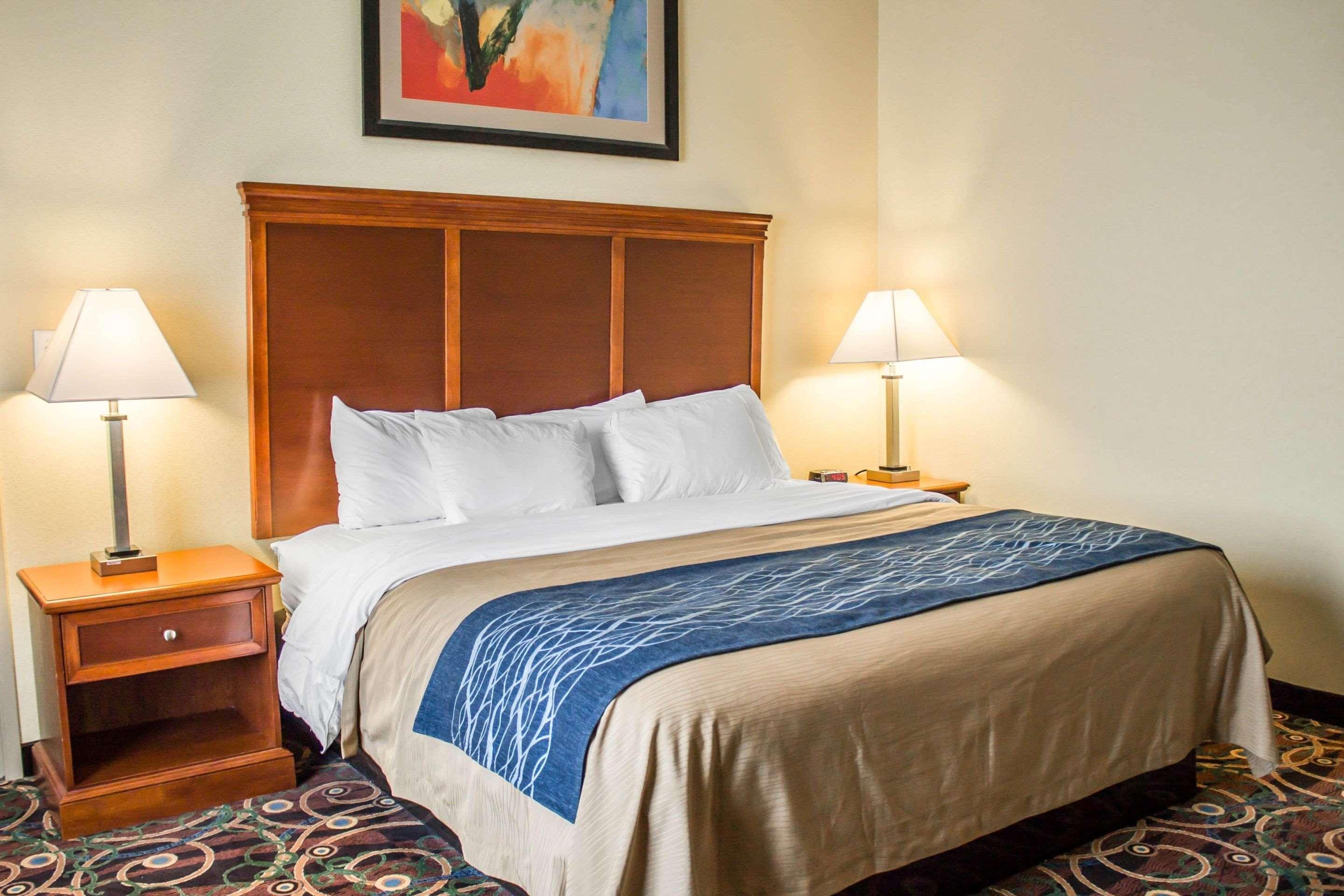 Comfort Inn & Suites Kent - University Area Luaran gambar