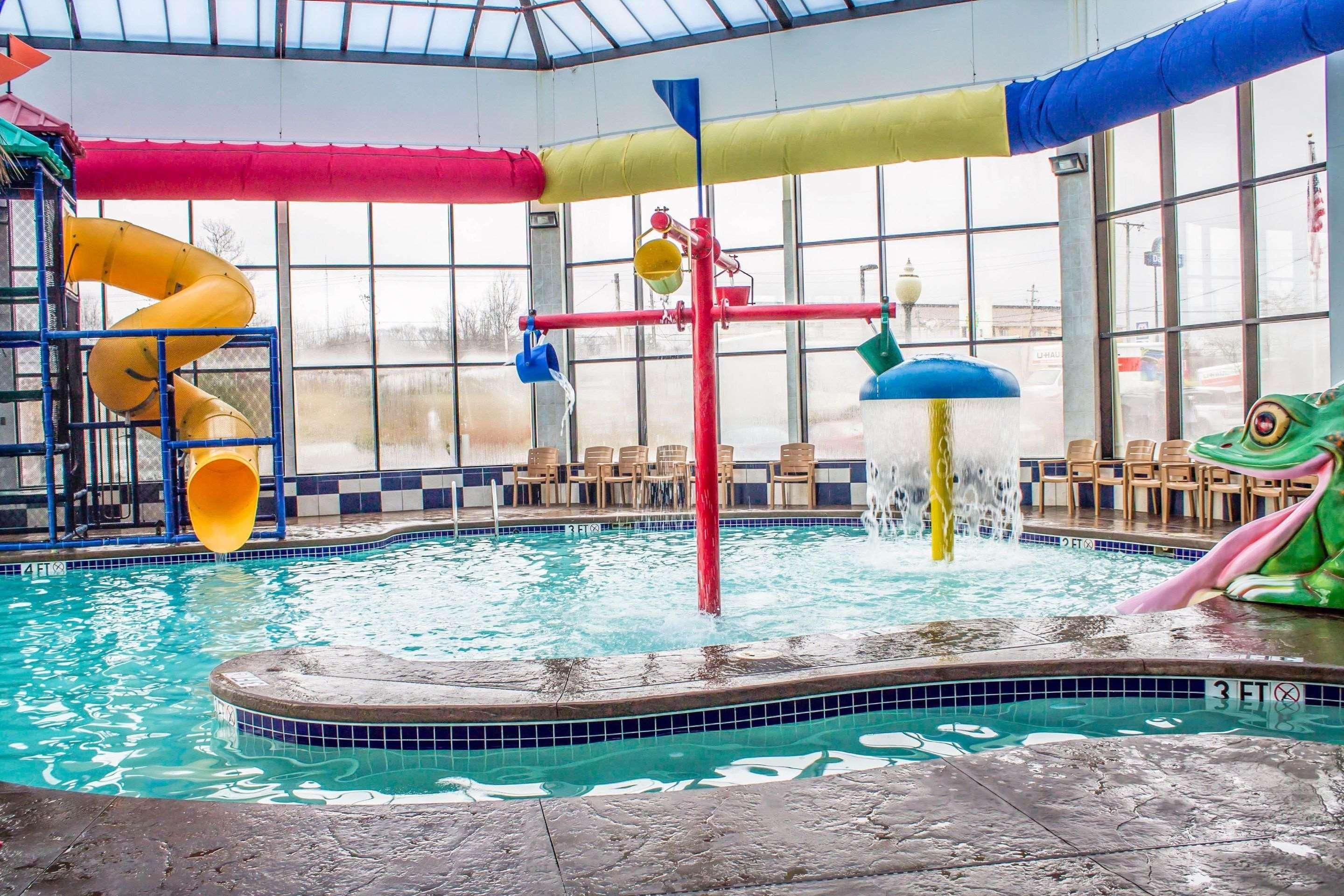 Comfort Inn & Suites Kent - University Area Luaran gambar