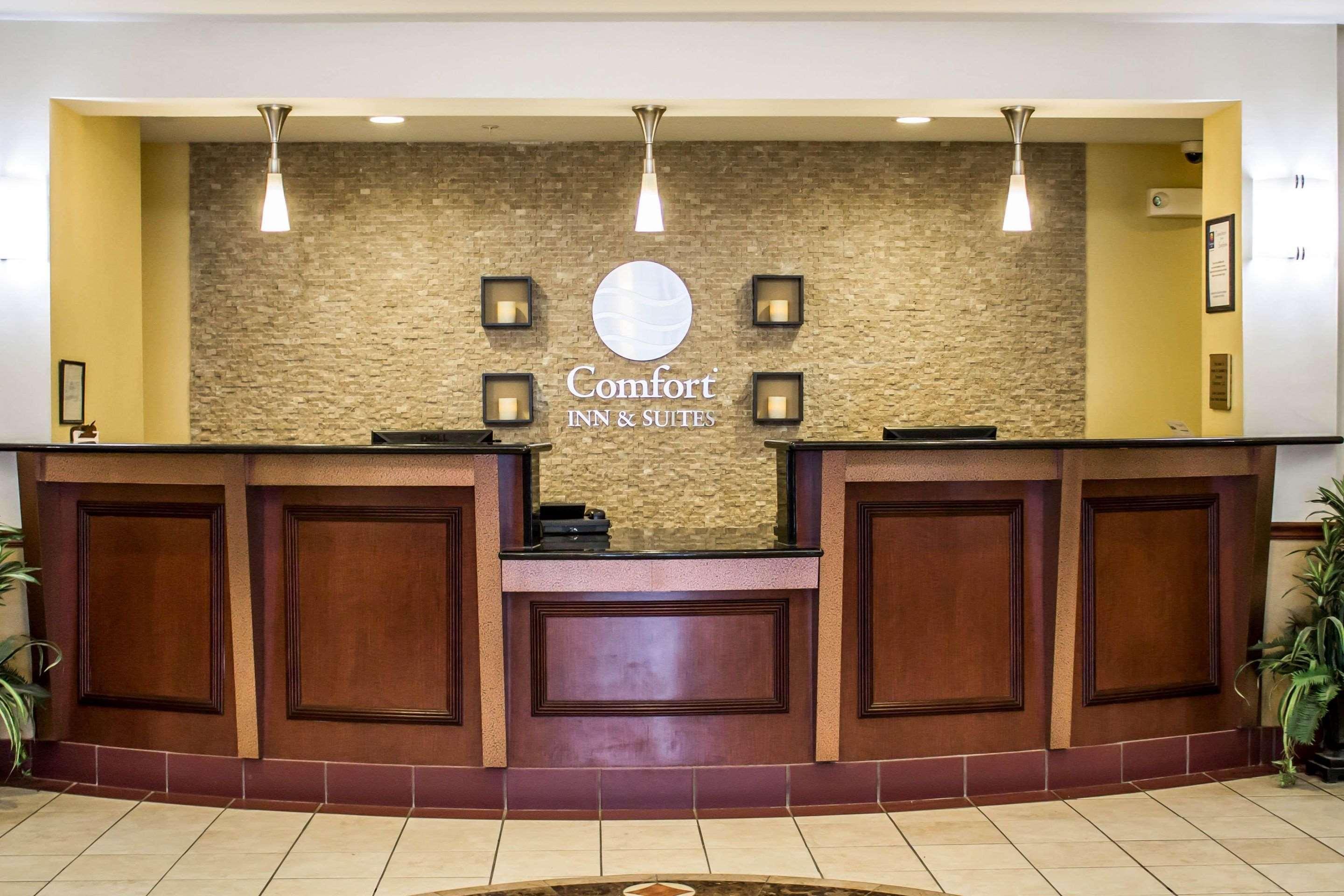 Comfort Inn & Suites Kent - University Area Luaran gambar