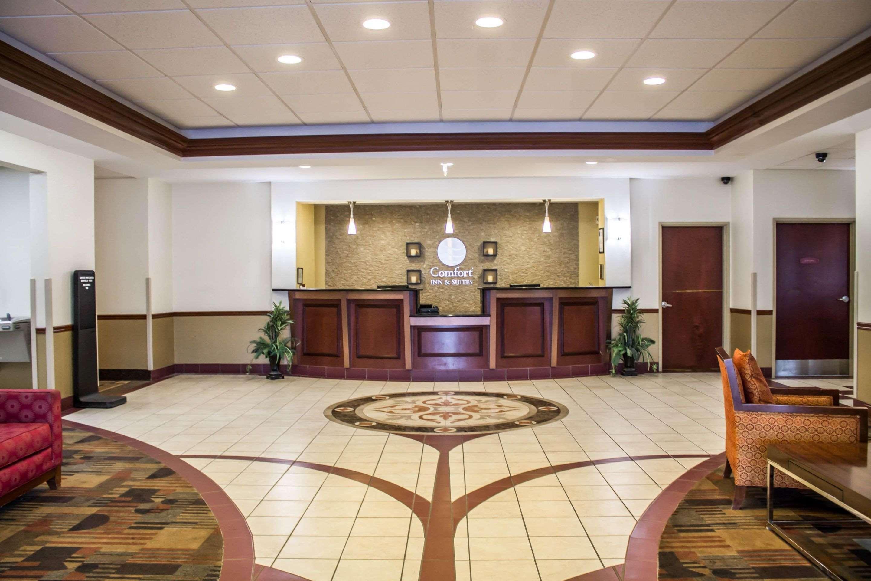 Comfort Inn & Suites Kent - University Area Luaran gambar