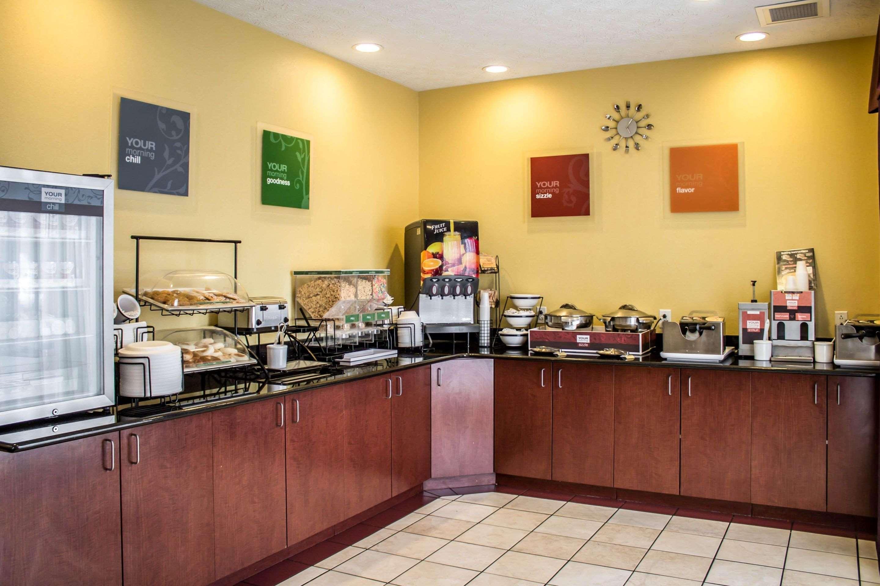 Comfort Inn & Suites Kent - University Area Luaran gambar
